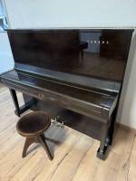 Yamaha U3 2