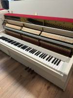 Yamaha c108